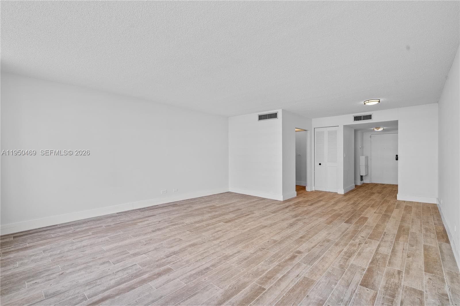 WINSTON TOWERS 100 CONDO · #410 in Sunny Isles Beach - Photo 7