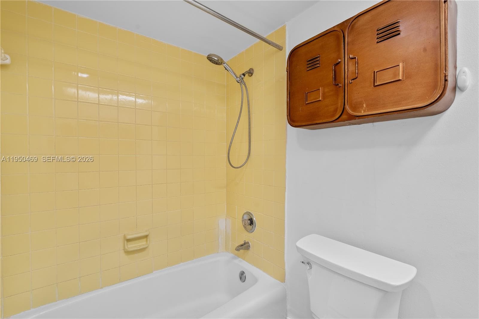 WINSTON TOWERS 100 CONDO · #410 in Sunny Isles Beach - Photo 15