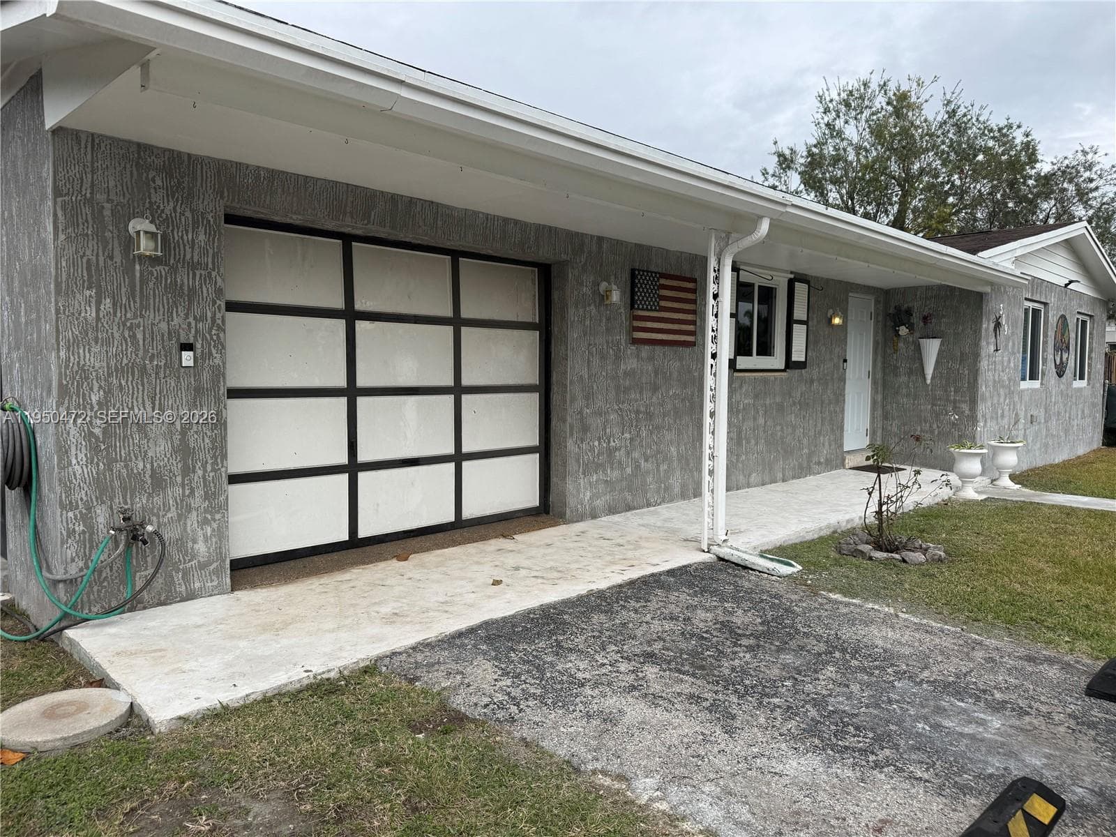 309 NW 15th St photo 2