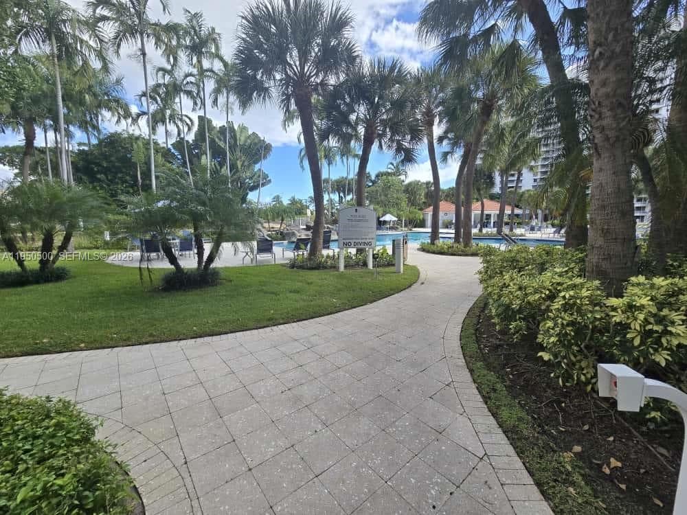 PARC CENTRAL SOUTH · #1202 in Aventura - Photo 9