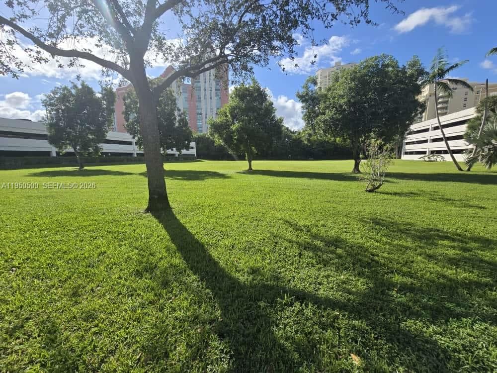 PARC CENTRAL SOUTH · #1202 in Aventura - Photo 10