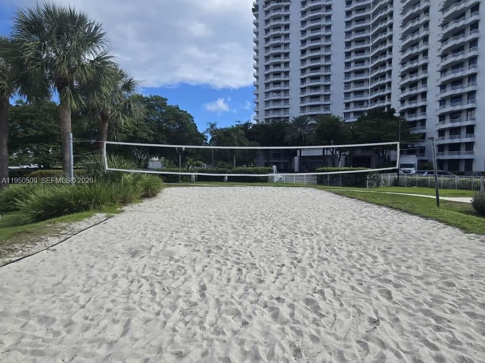 PARC CENTRAL SOUTH · #1202 in Aventura - Photo 4