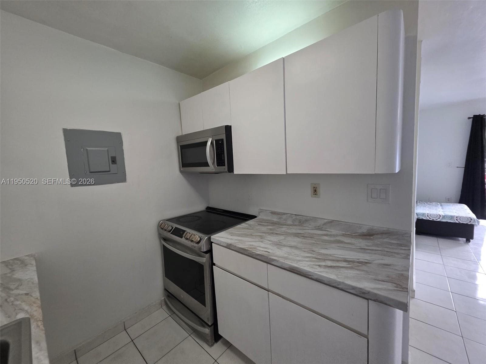 EL LAGO CONDO · #W117 in Miami - Photo 6