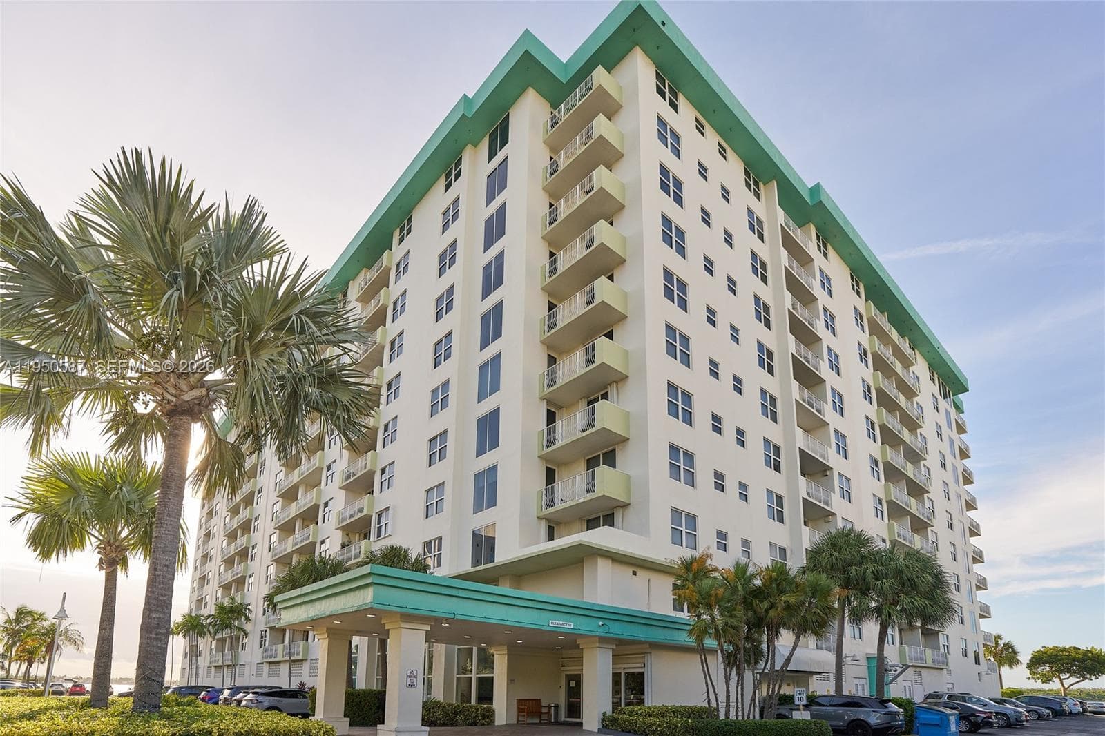 ISLAND POINT CONDO · #8F in Bay Harbor Islands - Photo 2
