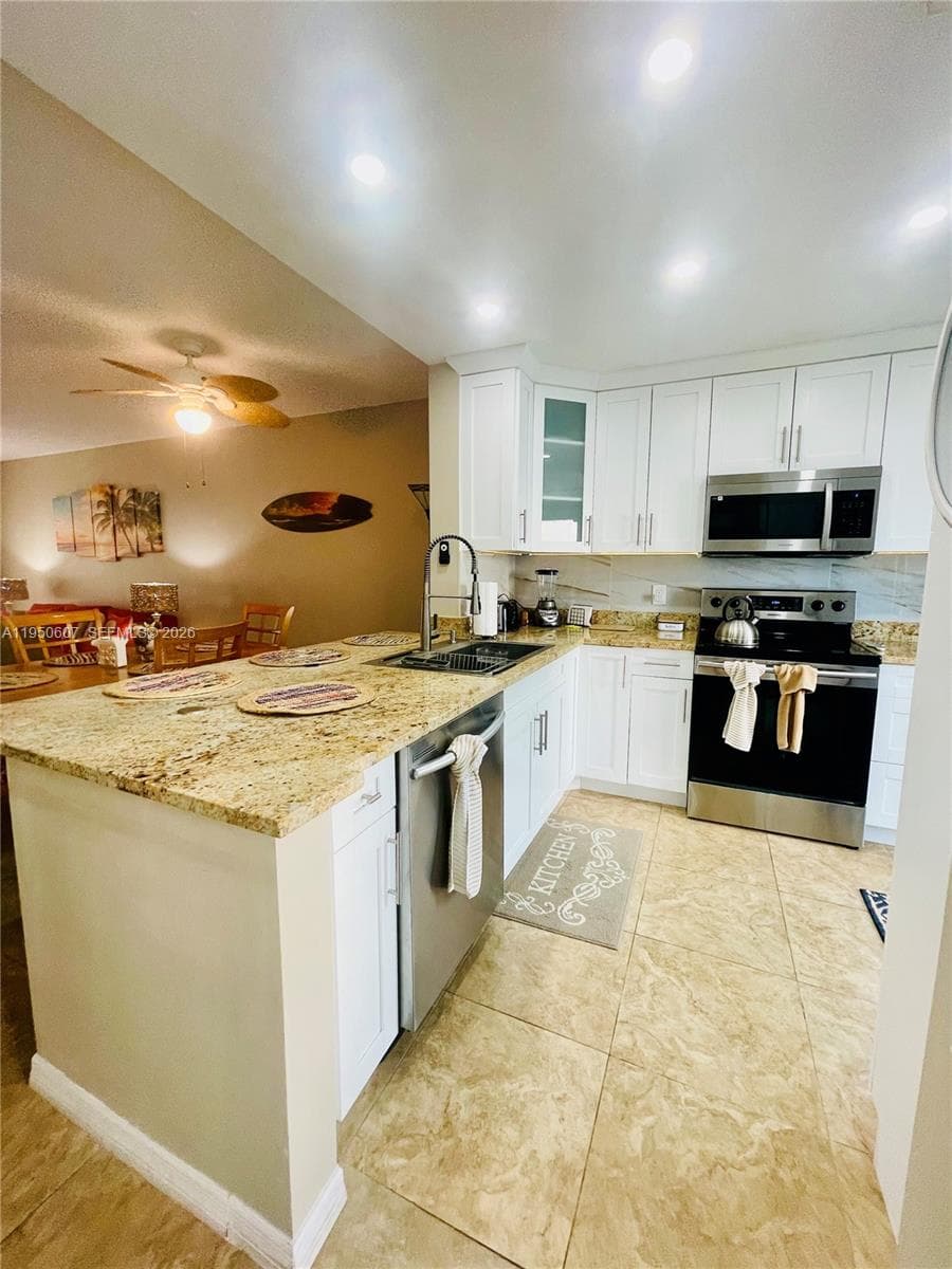 GARDENS BY THE SEA CONDO · #110 in Lauderdale By The Sea - Photo 3