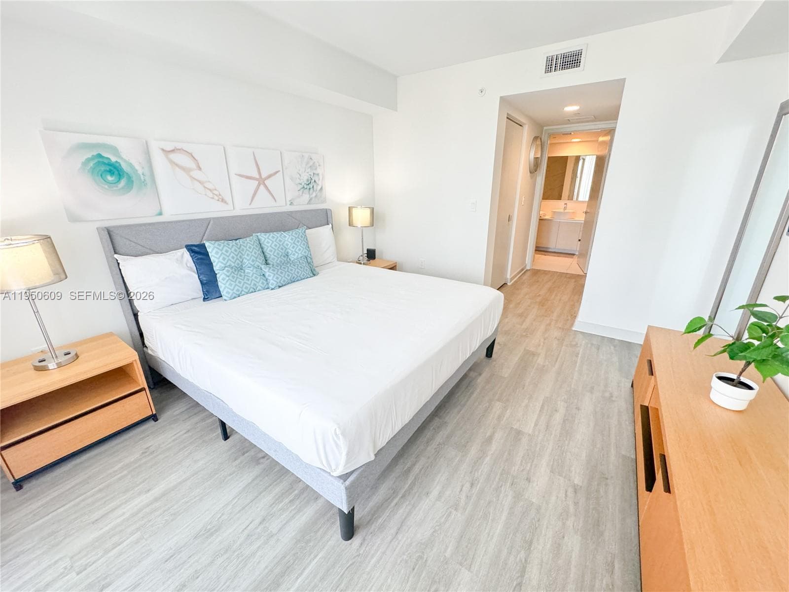 BEACHWALK RESORT · #R409 in Hallandale Beach - Photo 17