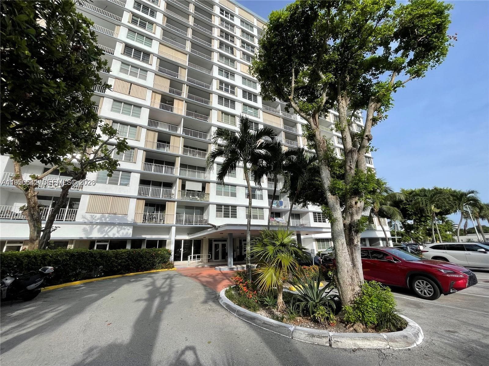 KENNEDY HOUSE CONDO · #2L in North Bay Village - Photo 1
