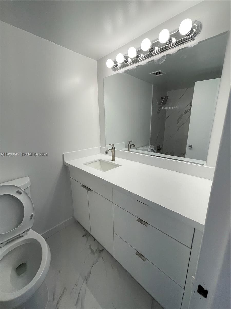 KENNEDY HOUSE CONDO · #2L in North Bay Village - Photo 10