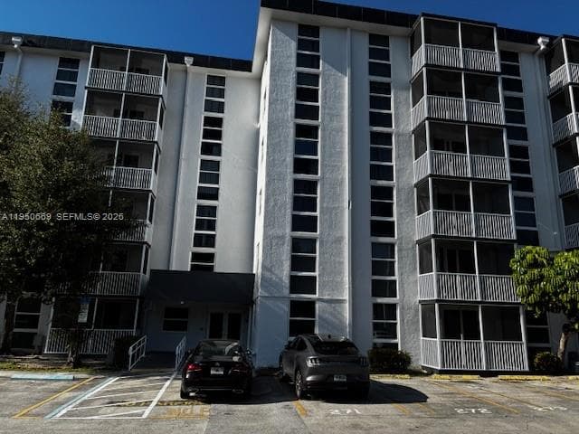 WOODSIDE APTS CONDO · #628 in North Miami Beach - Photo 1