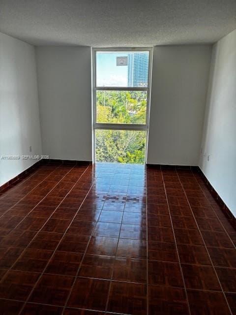 WOODSIDE APTS CONDO · #628 in North Miami Beach - Photo 5