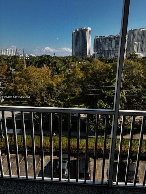 WOODSIDE APTS CONDO · #628 in North Miami Beach - Photo 9