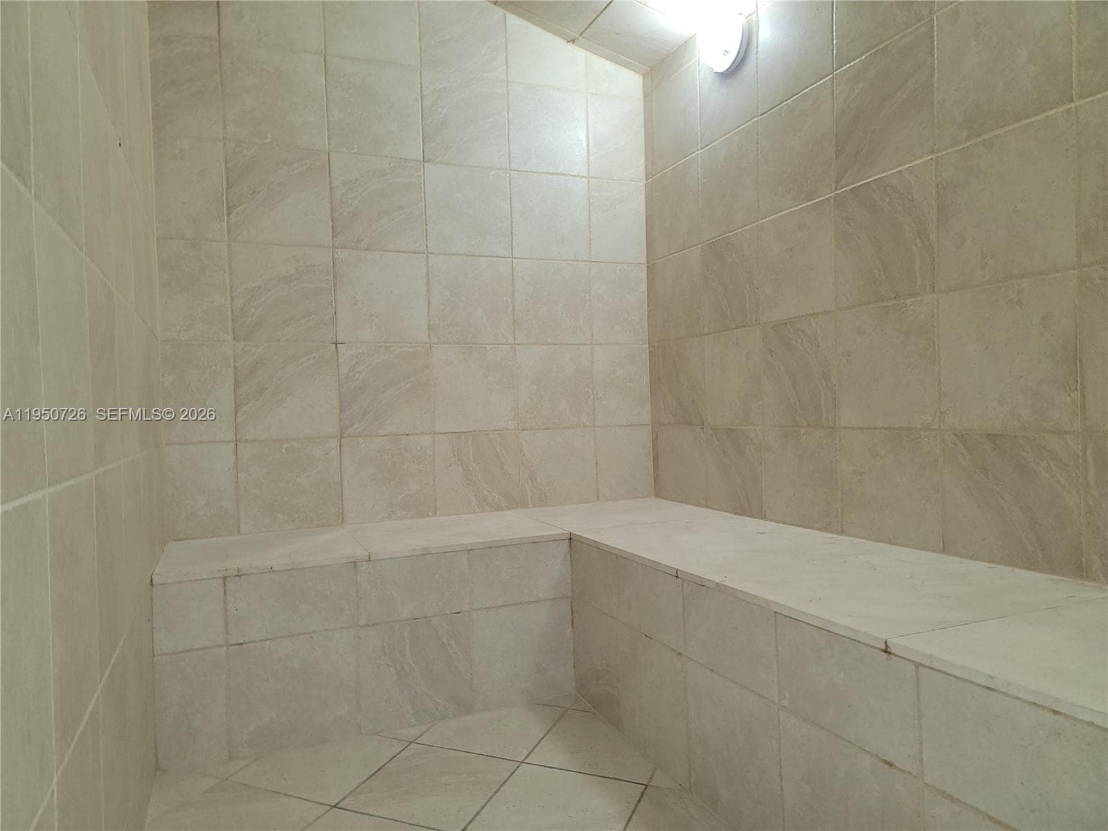 STEAM ROOM
