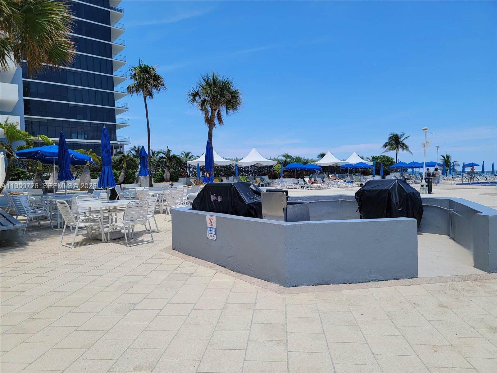 PICNIC BBQ AREA