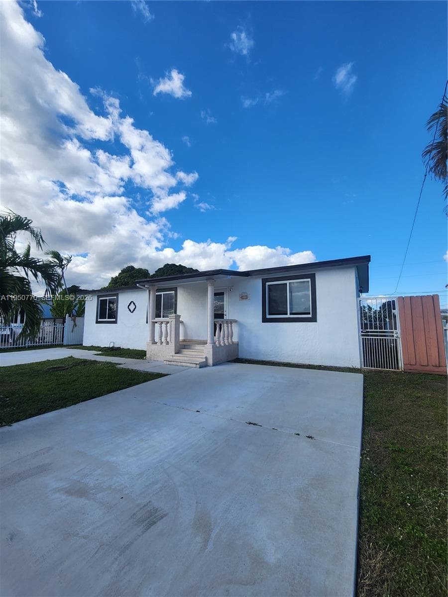 4221 NW 169th Ter photo 4