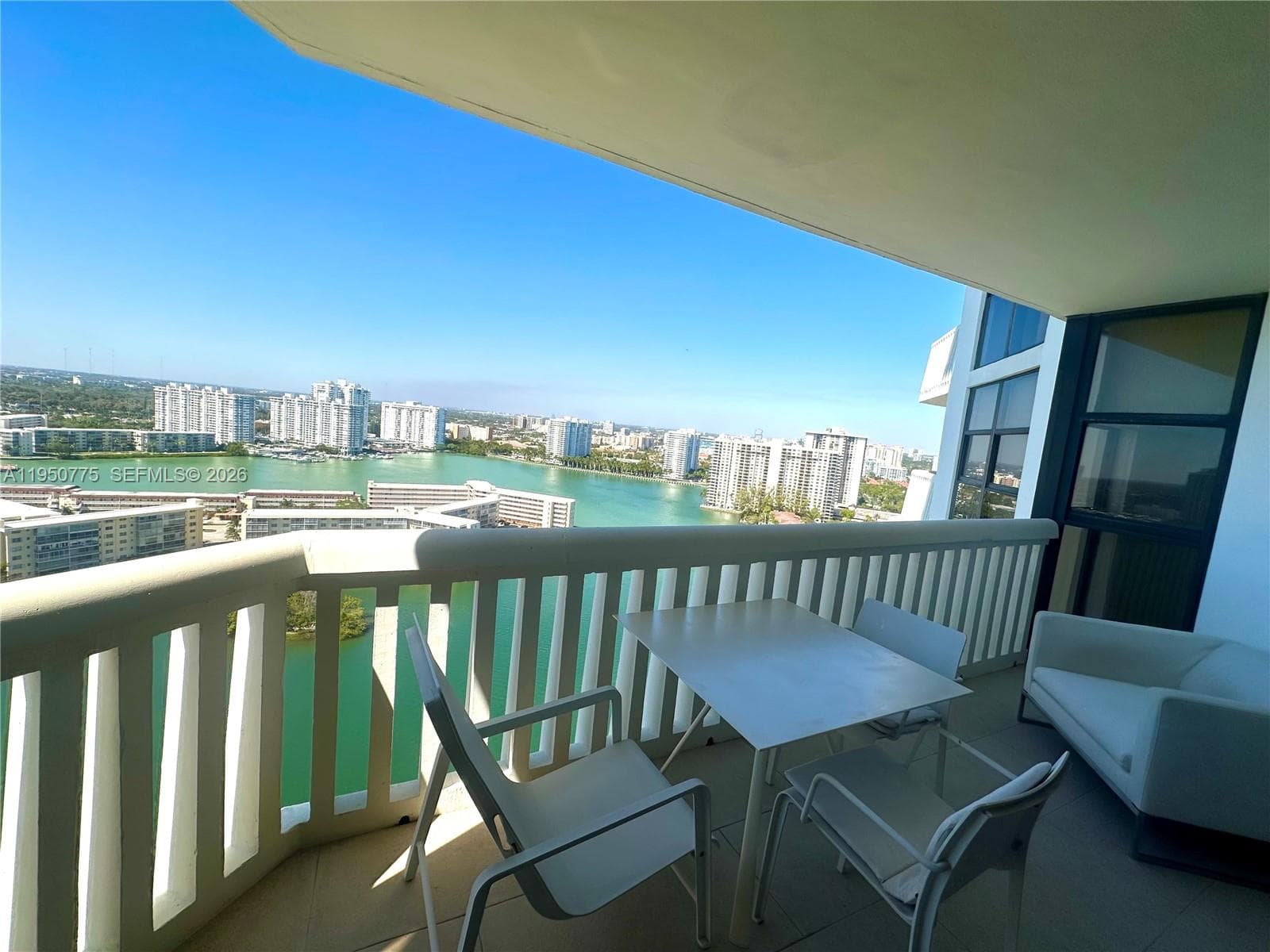 1000 ISL BLVD WILLIAMS IS · #2410 in Aventura - Photo 2