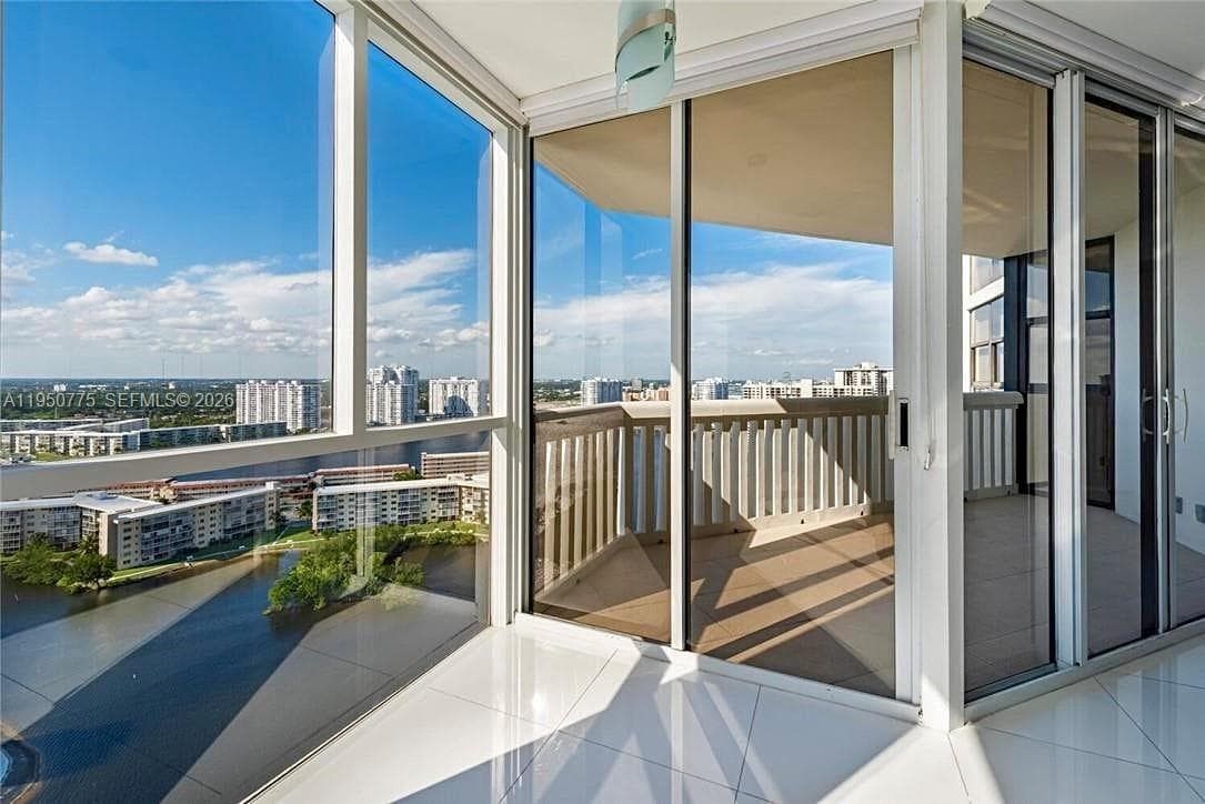 1000 ISL BLVD WILLIAMS IS · #2410 in Aventura - Photo 14
