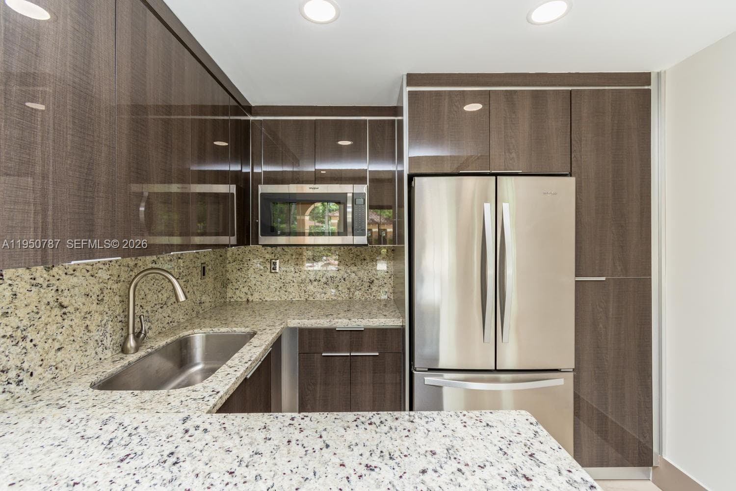 THE YACHT CLUB AT AVENTUR · #4501 in Aventura - Photo 47