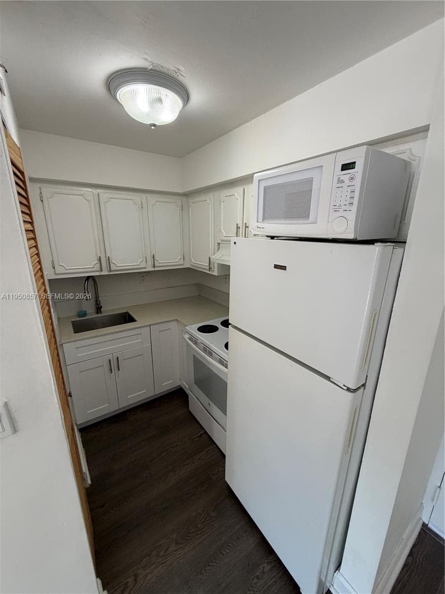 EL CID CONDO · #111 in Miami - Photo 7