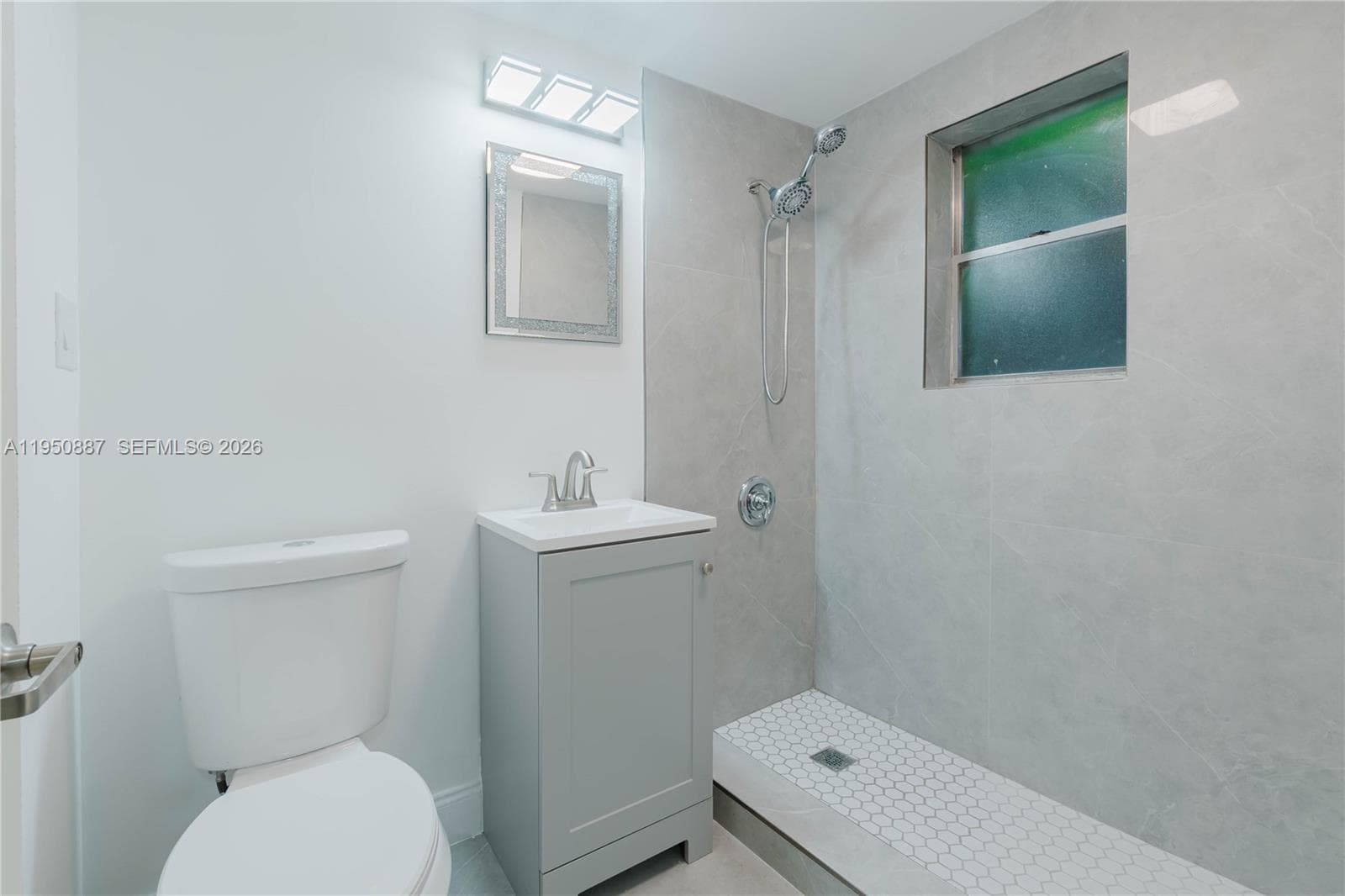 SOBE PHOENIX CONDO · #108 in Miami Beach - Photo 11