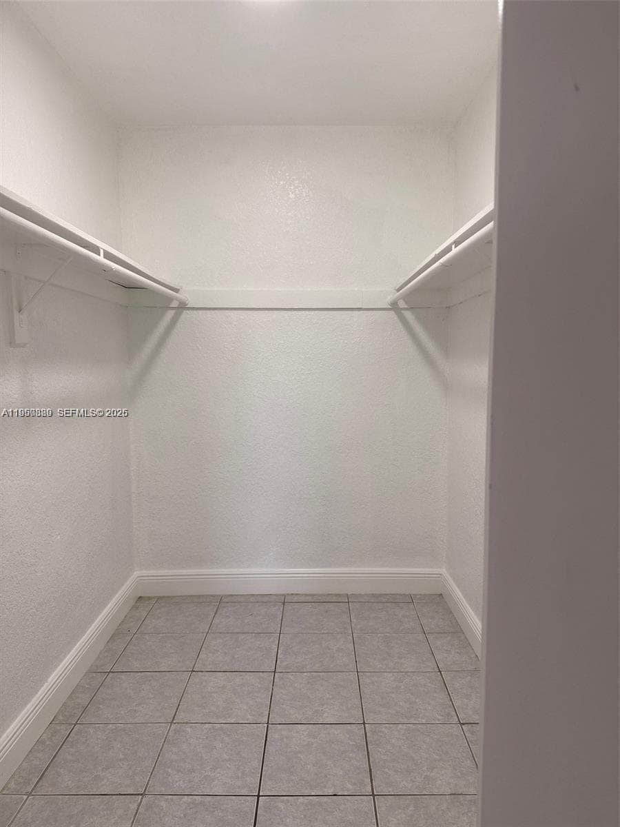 DADELAND CAPRI CONDO · #C309 in Miami - Photo 6