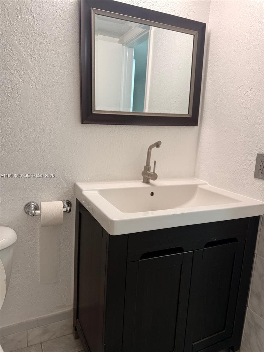 DADELAND CAPRI CONDO · #C309 in Miami - Photo 10