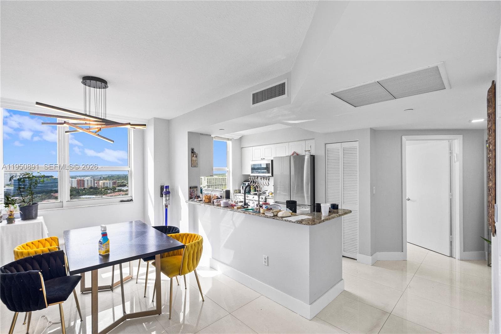 Turnberry on the Green · #1904 in Aventura - Photo 3