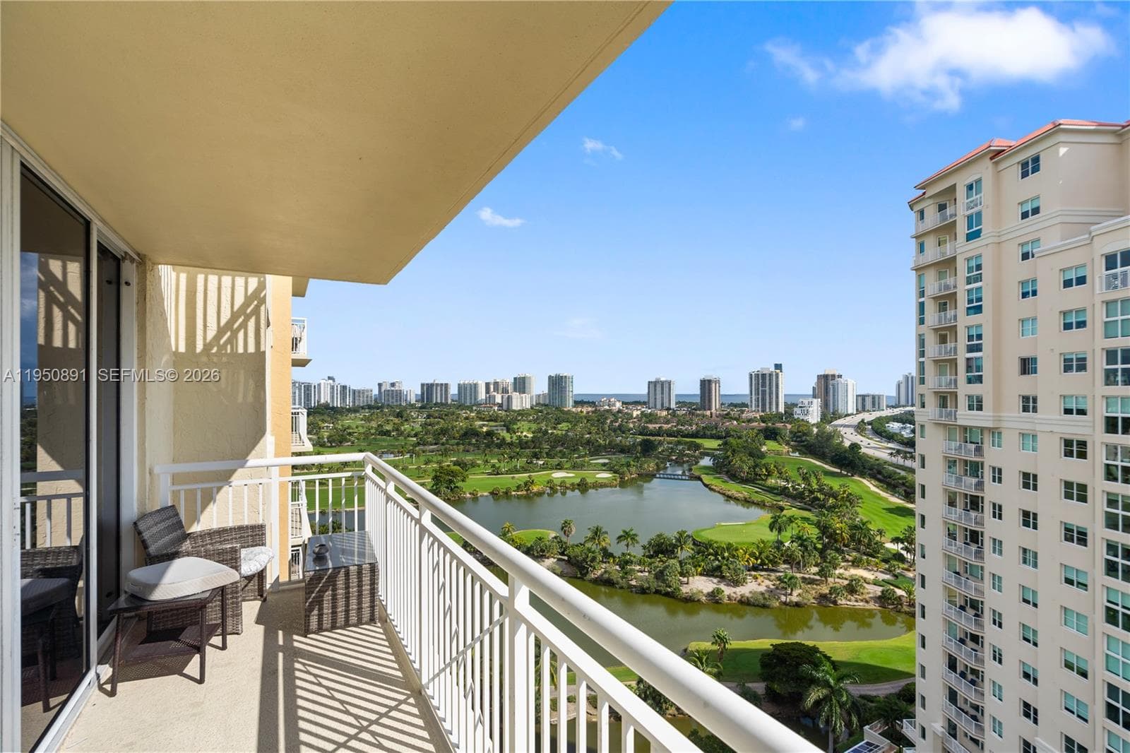 Turnberry on the Green · #1904 in Aventura - Photo 41