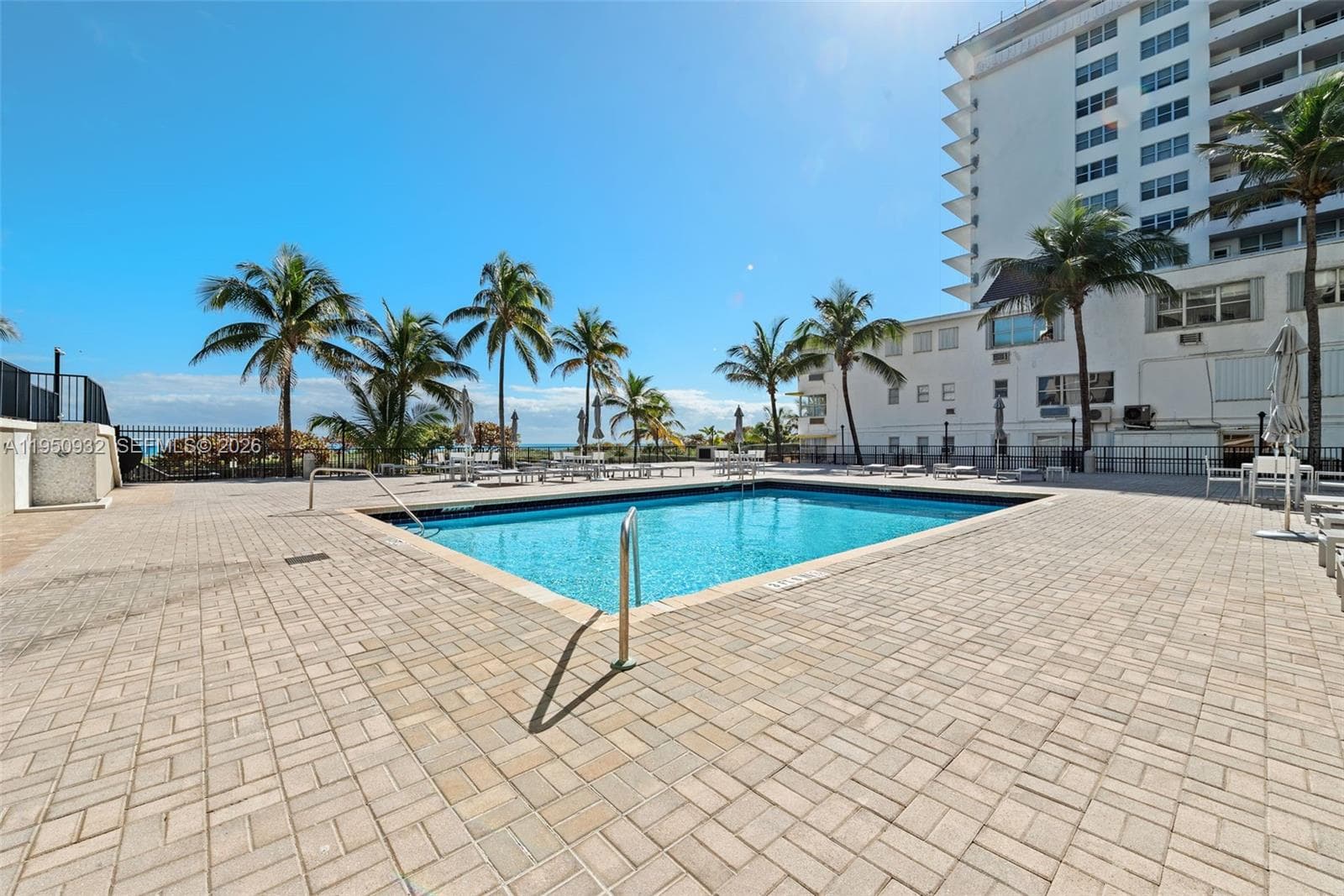 MANATEE · #1102 in Surfside - Photo 21