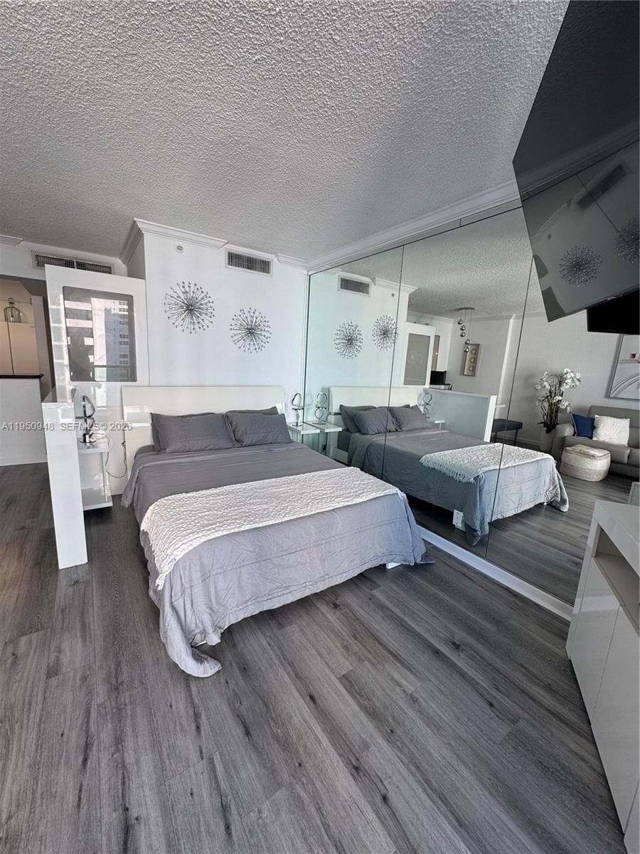 WAVE CONDO · #1105 in Hollywood - Photo 12