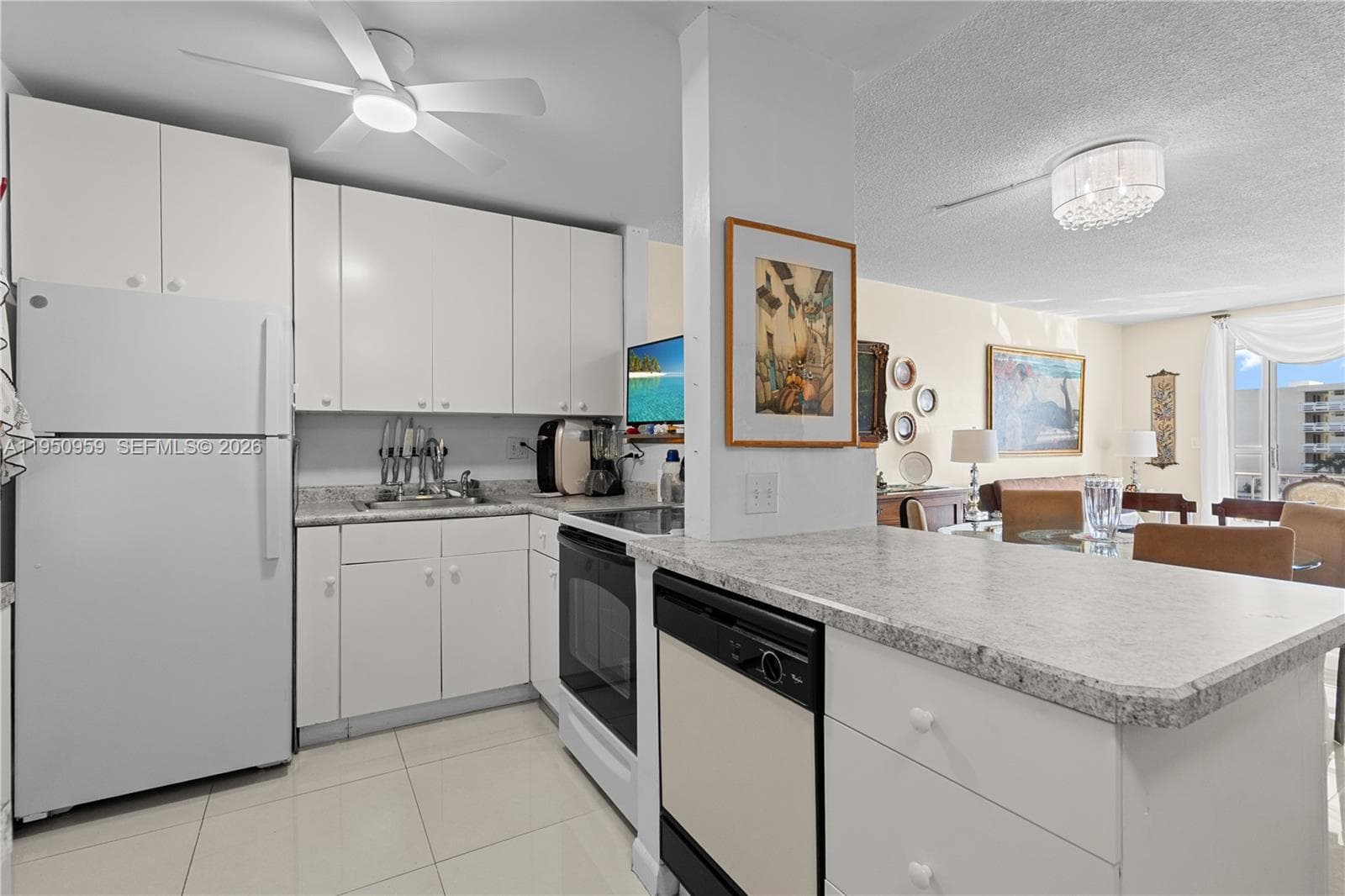 POINT EAST CONDO · #E-407 in Aventura - Photo 3