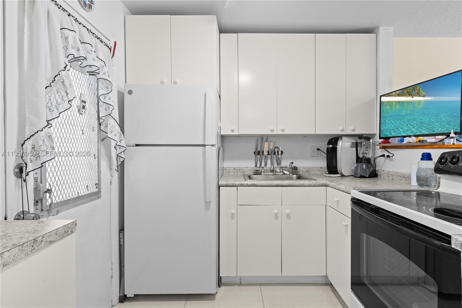 POINT EAST CONDO · #E-407 in Aventura - Photo 4