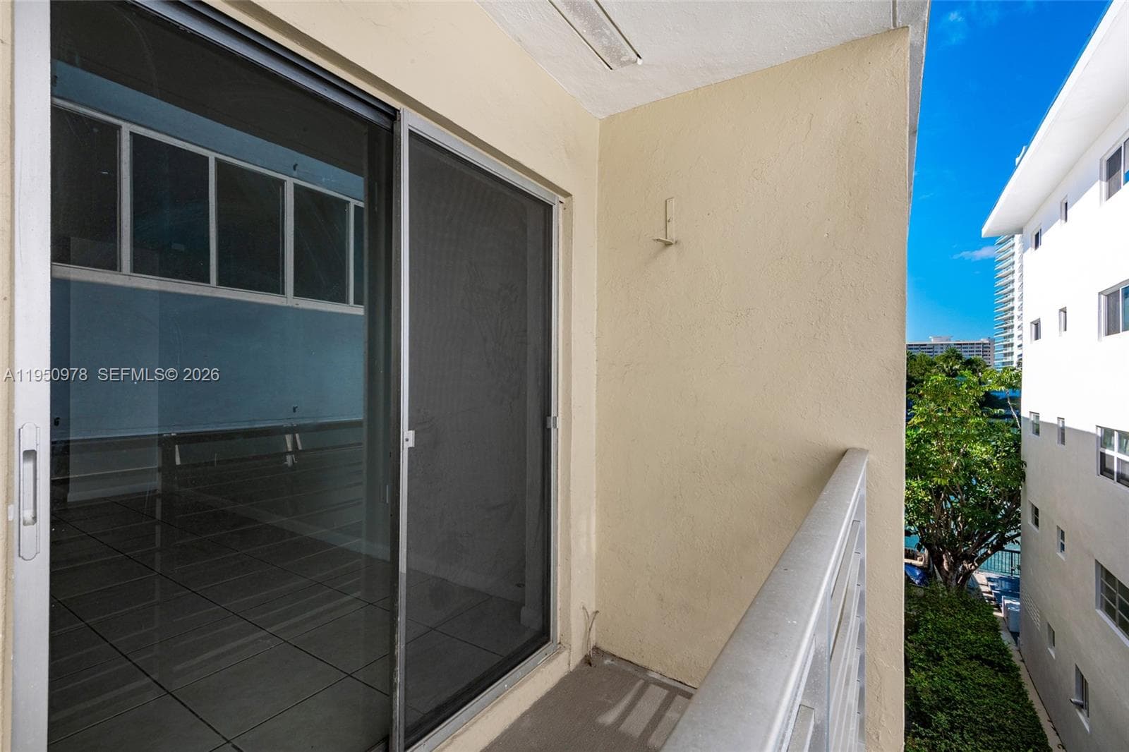 SUNSHINE BAY CONDO · #411 in Miami Beach - Photo 23