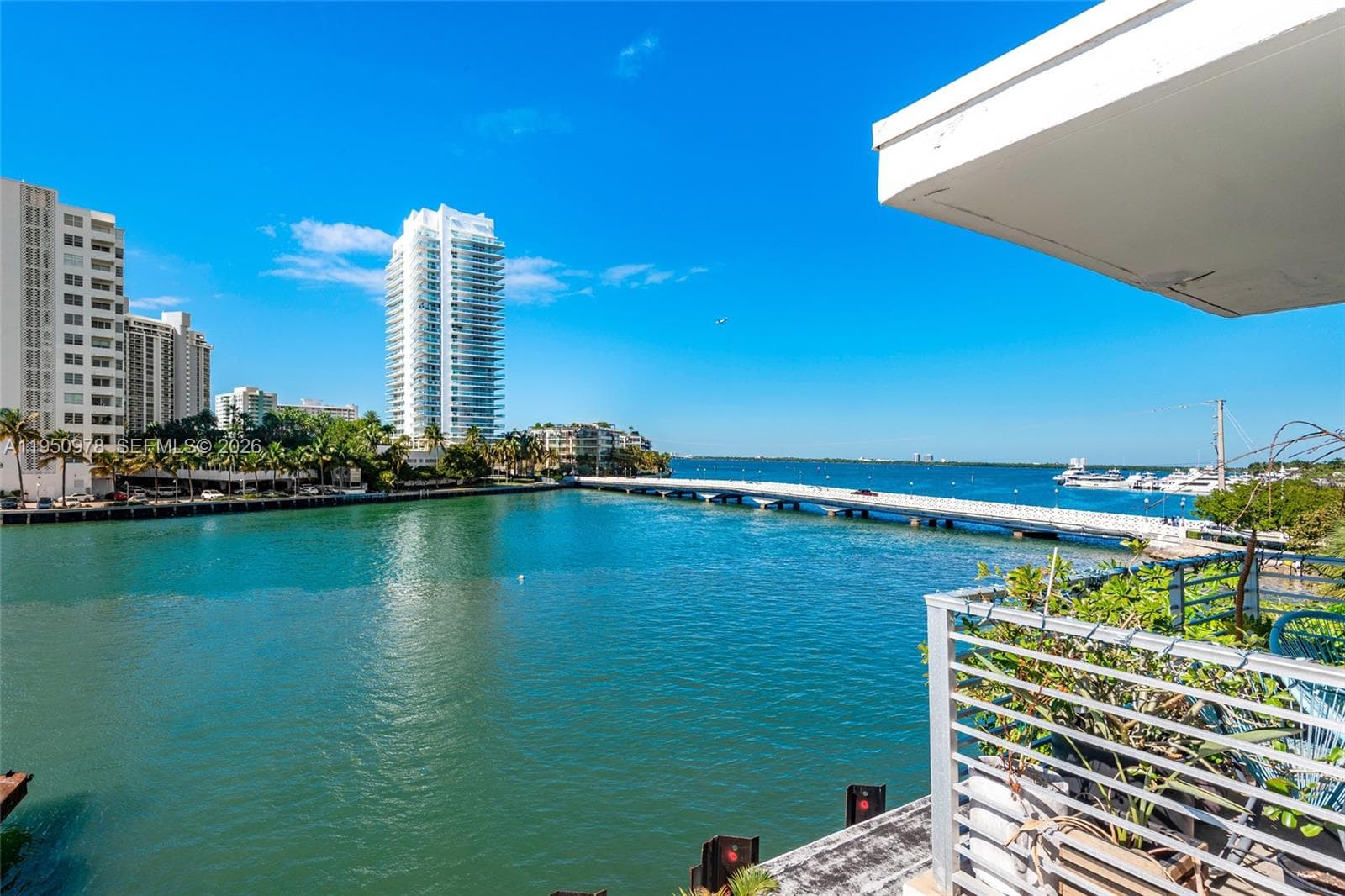 SUNSHINE BAY CONDO · #411 in Miami Beach - Photo 2