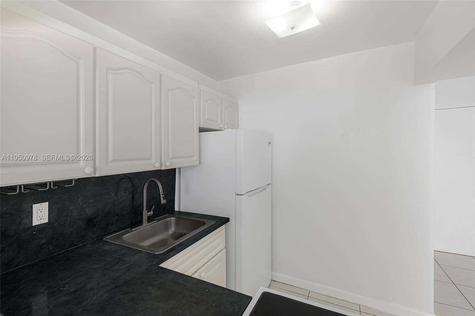 SUNSHINE BAY CONDO · #411 in Miami Beach - Photo 13