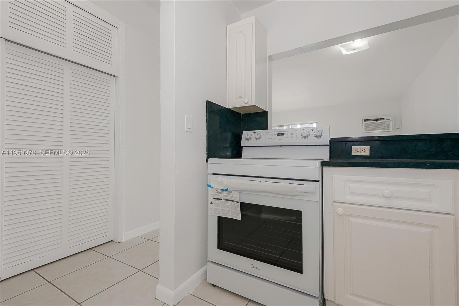 SUNSHINE BAY CONDO · #411 in Miami Beach - Photo 15