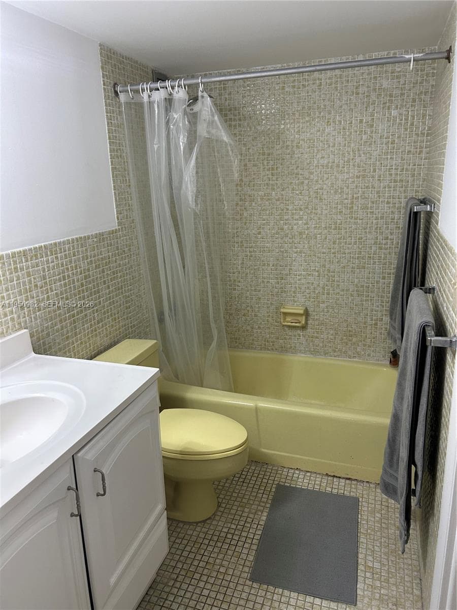 THE PRESIDENTIAL CONDO · #810 in Miami Beach - Photo 4