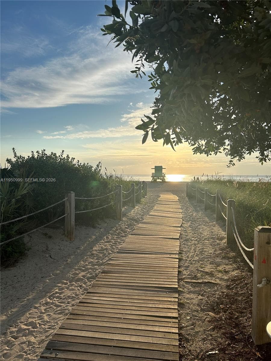 entrance to the beach