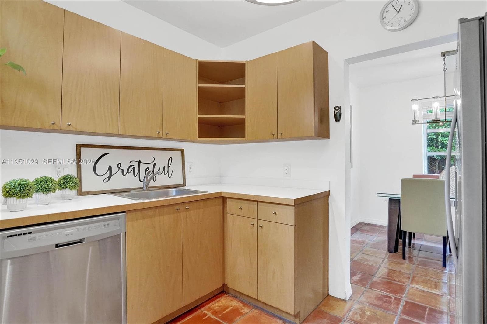 7525 W Treasure Dr photo 13