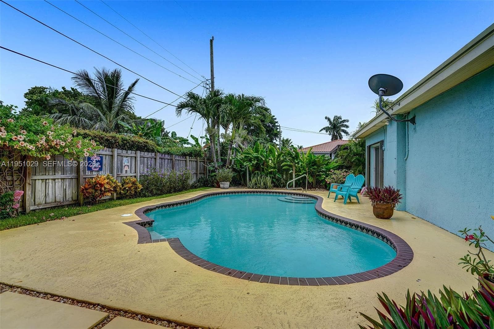 7525 W Treasure Dr photo 34