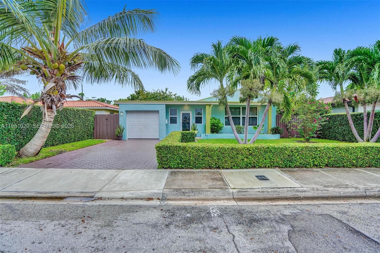 7525 W Treasure Dr photo 49