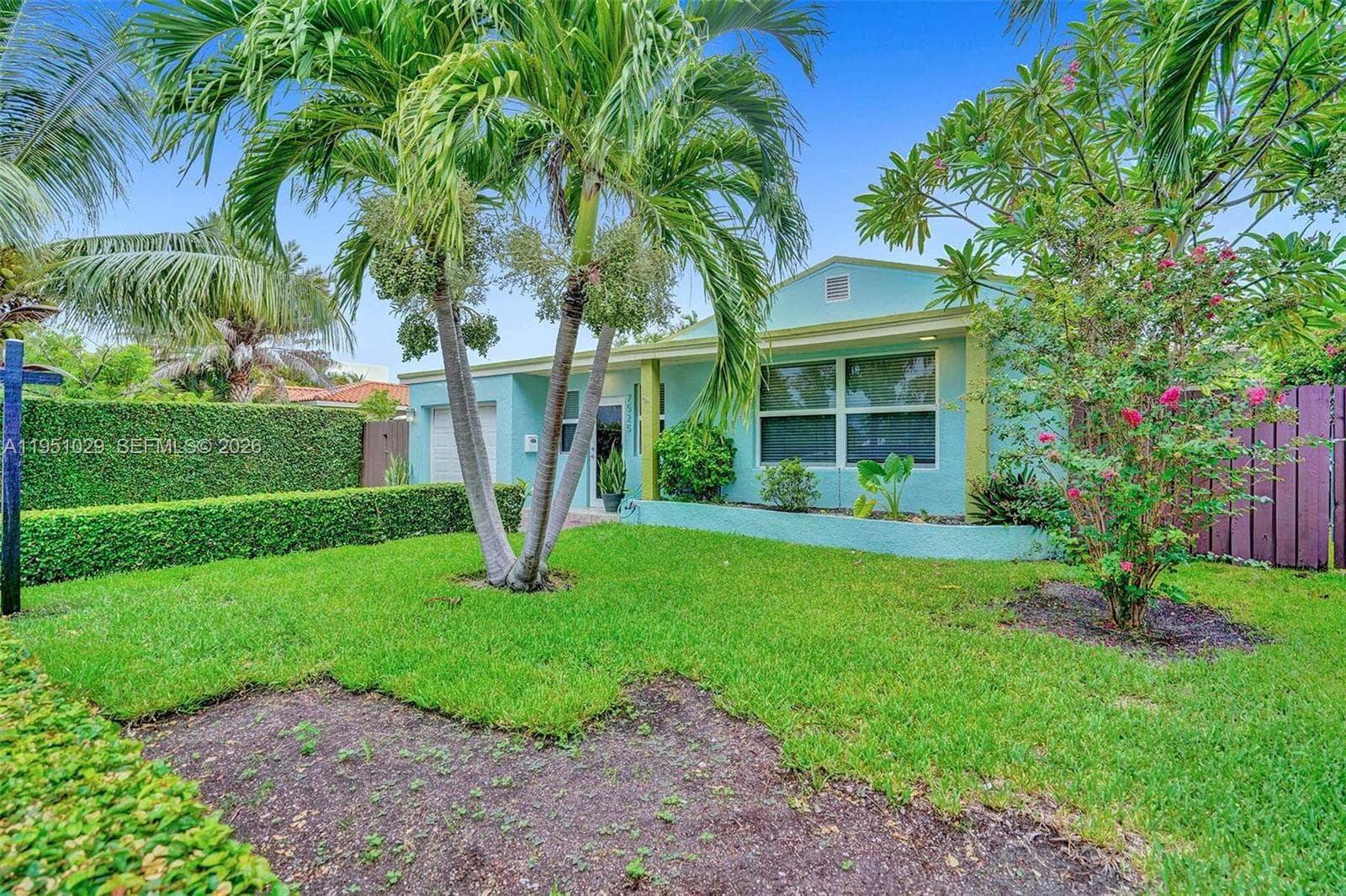 7525 W Treasure Dr photo 51