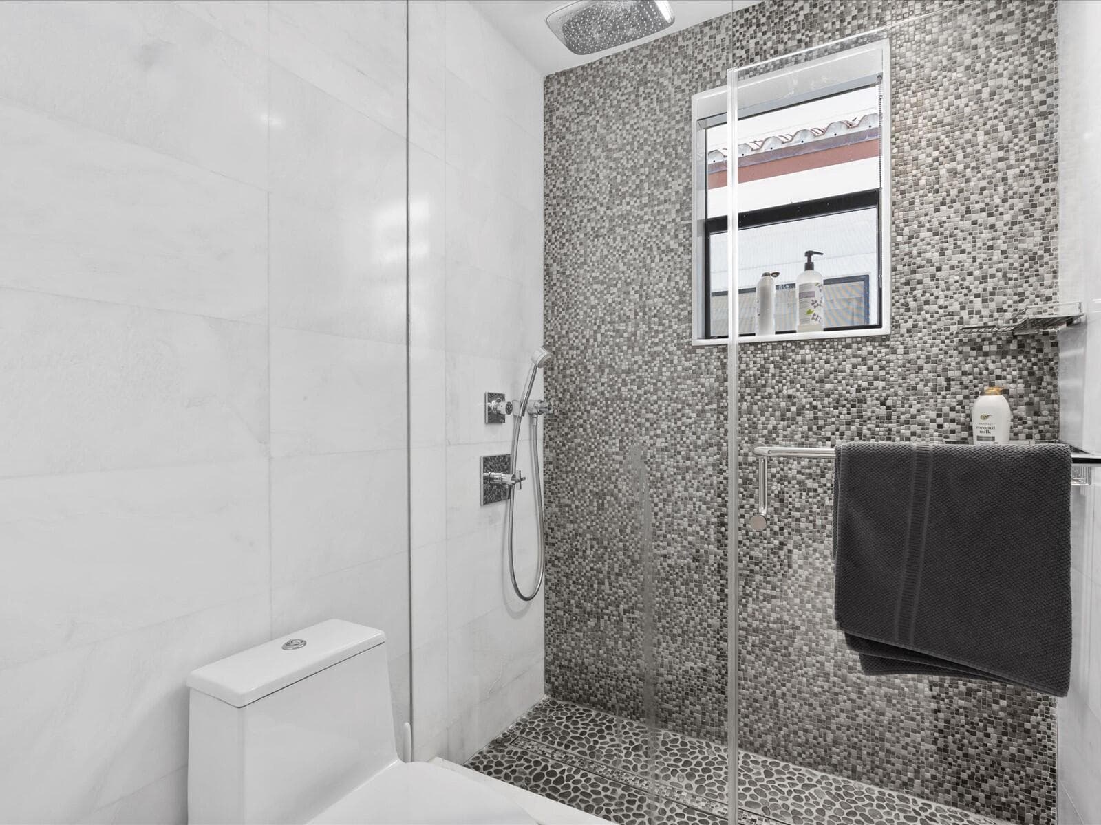 89-Bathroom