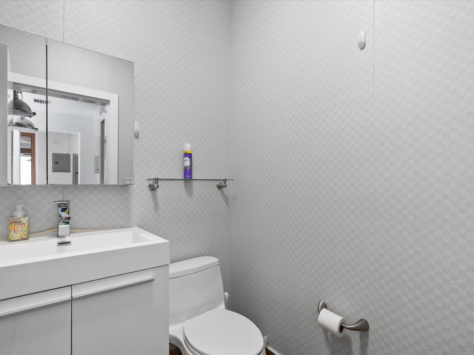 62-Bathroom