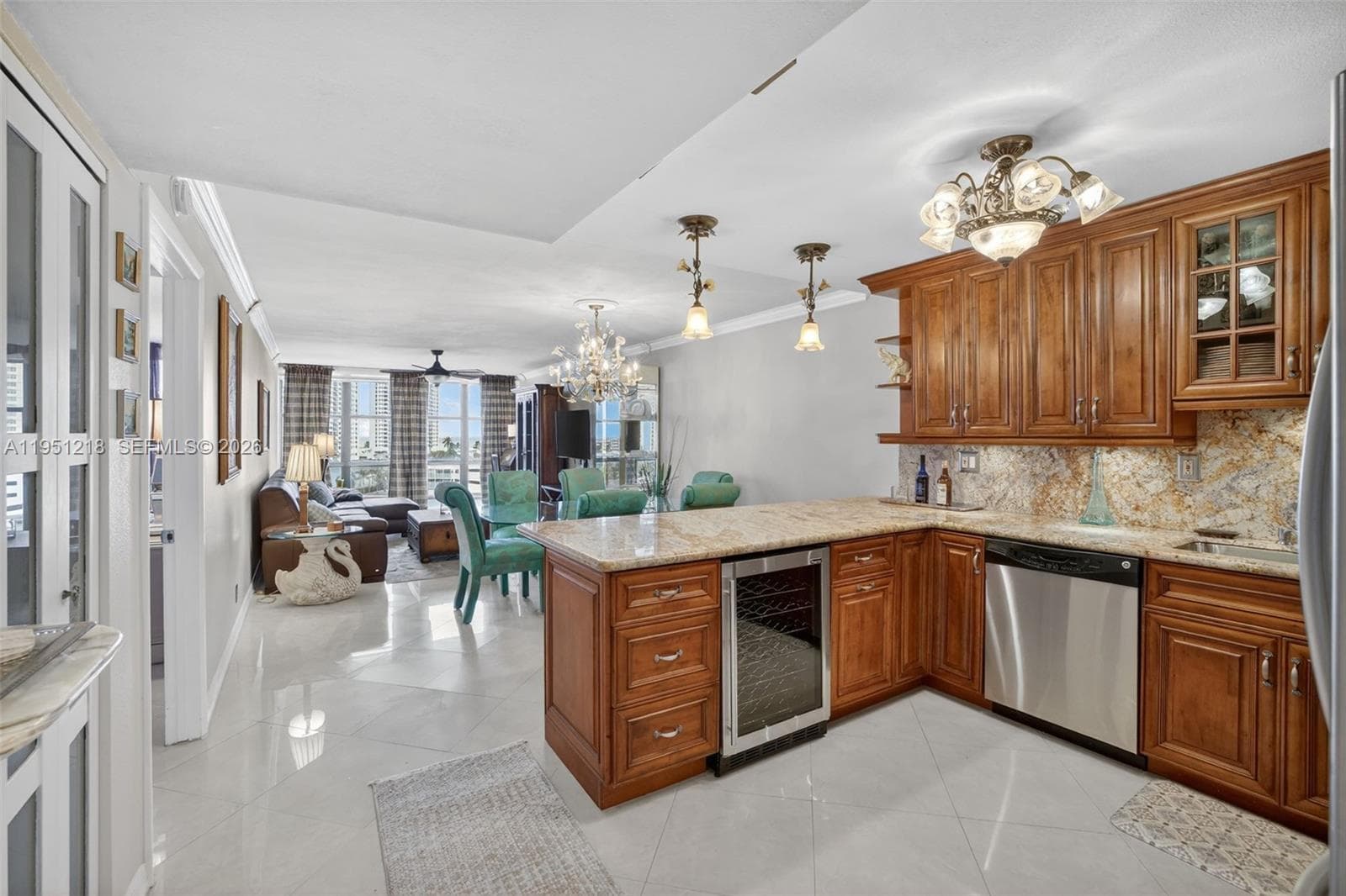 OCEANVIEW PARK · #806 in Hallandale Beach - Photo 6