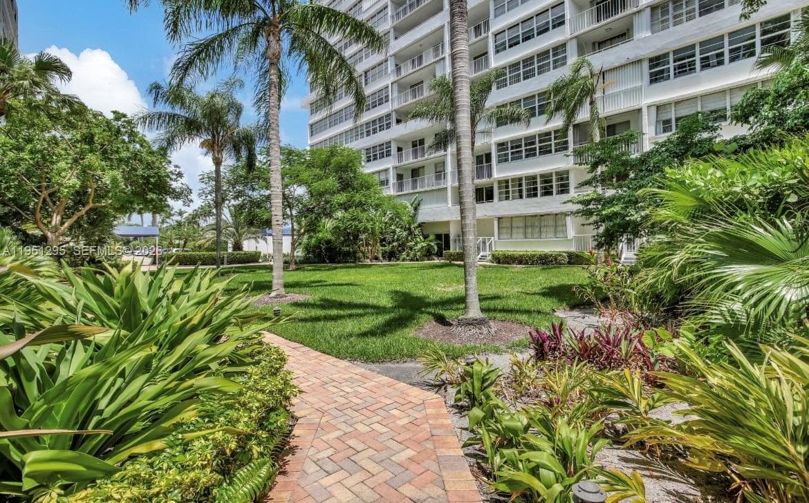 EAST POINT TOWERS CONDO · #1110 in Fort Lauderdale - Photo 35