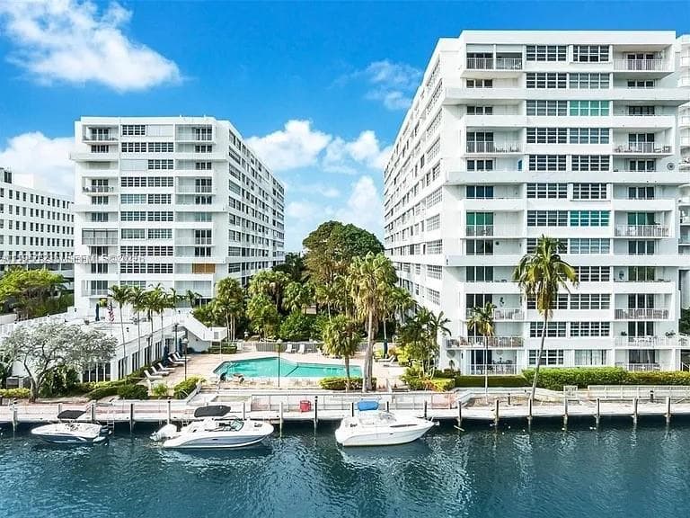 EAST POINT TOWERS CONDO · #1110 in Fort Lauderdale - Photo 31