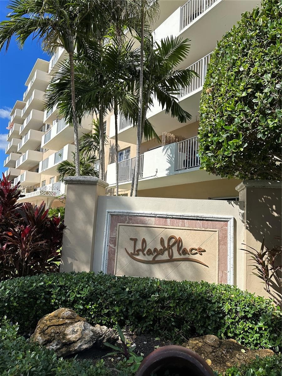 Island Place · #2C in North Bay Village - Photo 8