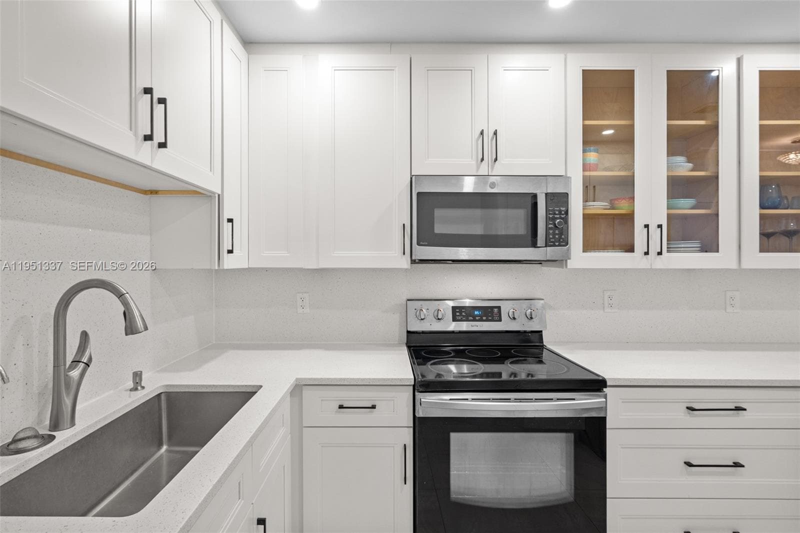 Olympus Condo · #2517 in Hallandale Beach - Photo 13