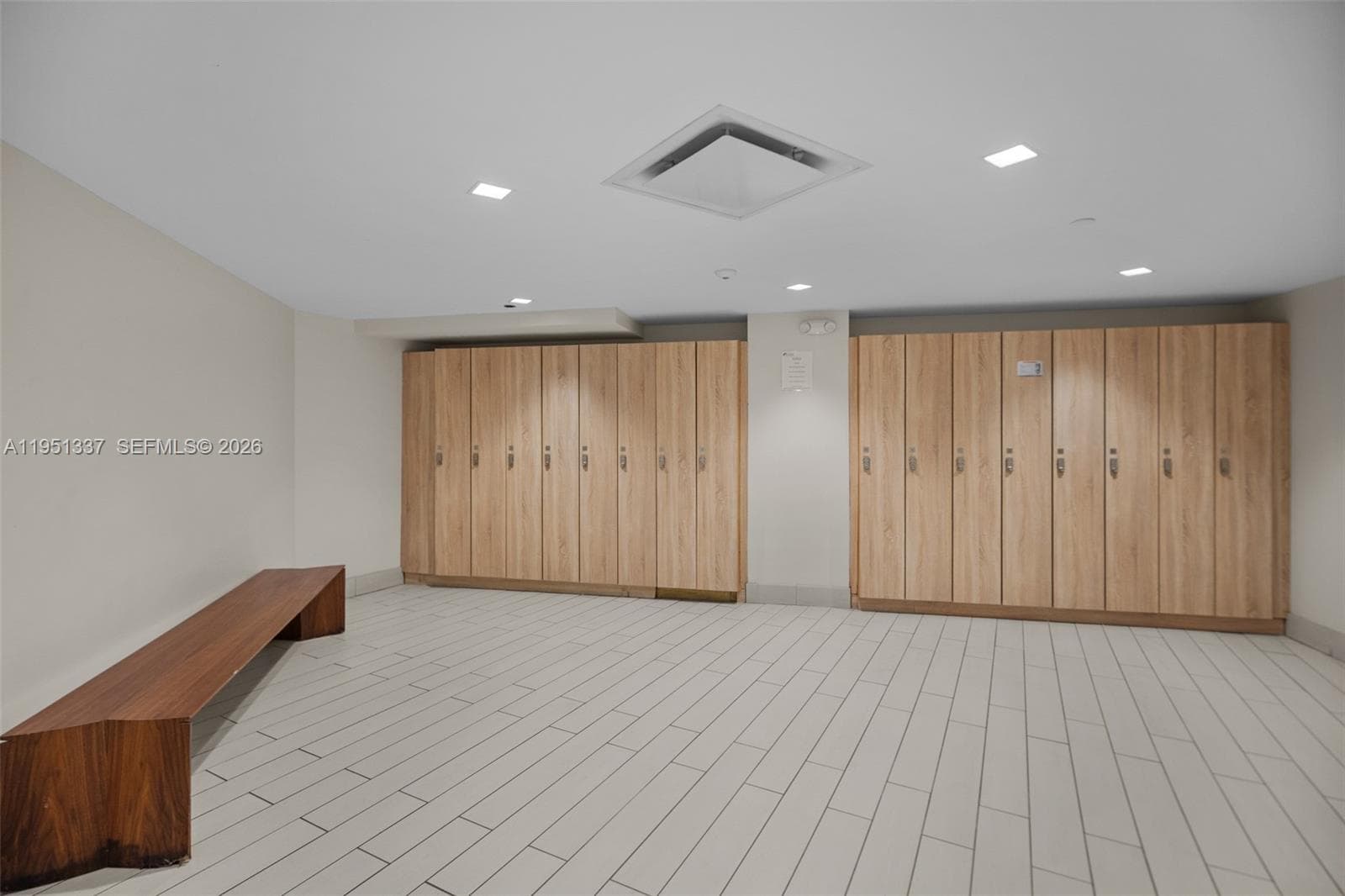 Olympus Condo · #2517 in Hallandale Beach - Photo 31