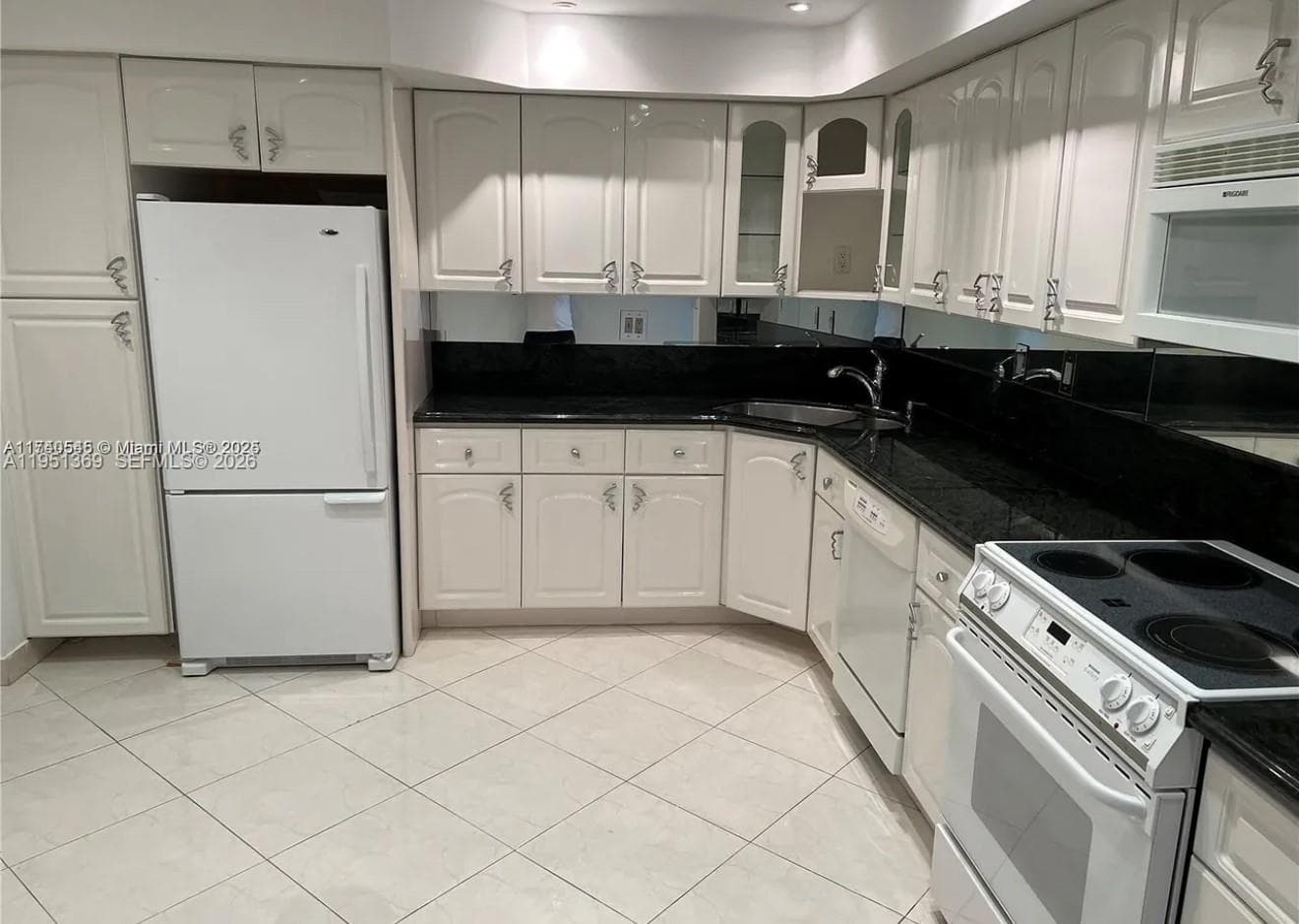 OLYMPUS CONDO PHASE · #306 in Hallandale Beach - Photo 4